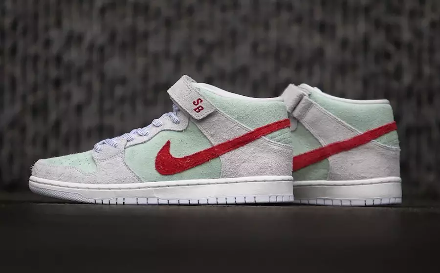 Nike SB Dunk Mid White Widow Izdošanas datums