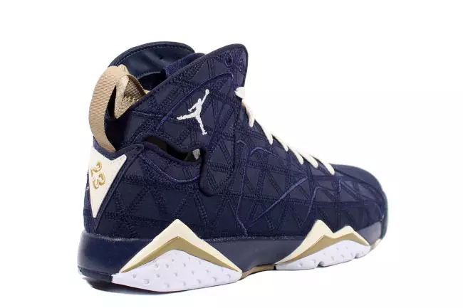 Air Jordan 7 J2K Obsidian to'plami 2012 yil