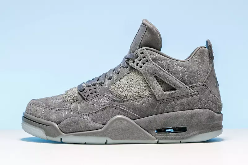 Air Jordan 4 Retro KAWS גריי ווייסע 930155-003