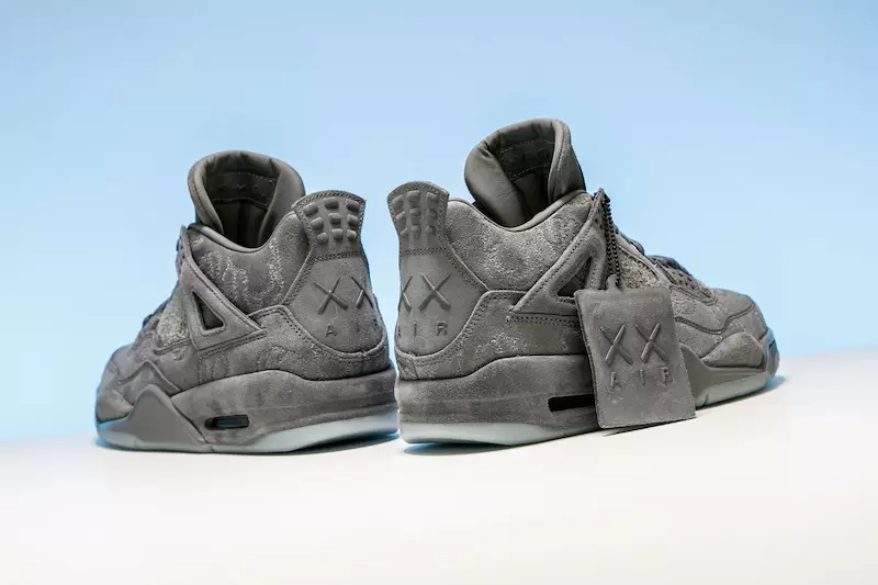 Air Jordan 4 Retro KAWS Szary Biały 930155-003