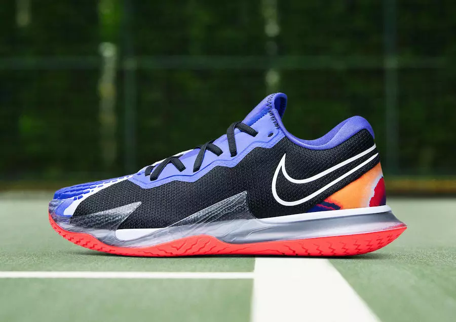 NikeCourt Zoom Vapor Cage 4 1월 출시