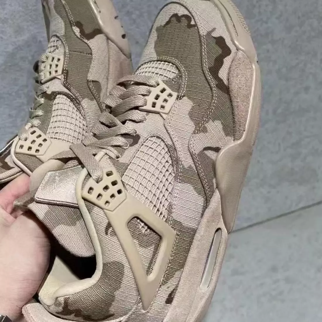 Aleali May Air Jordan 4 Camo veteranide päeva PE