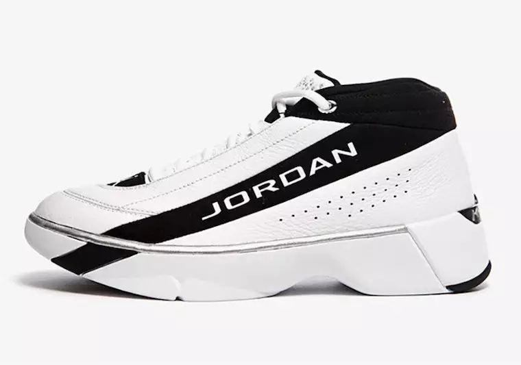 Jordan Team Showcase White Black CD4150-100 Releasedatum