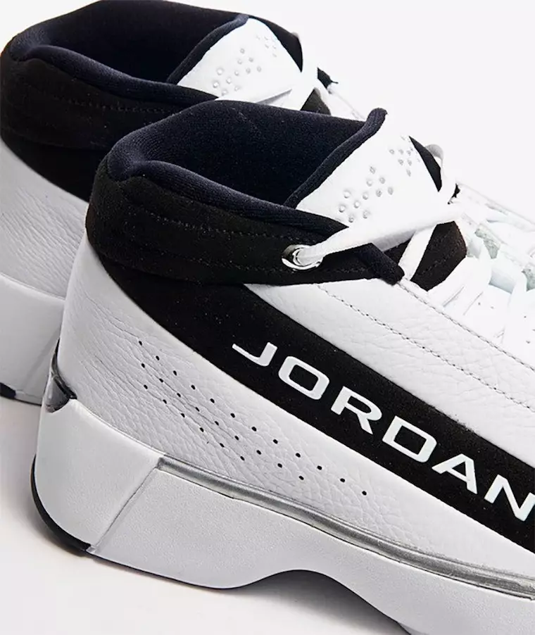 Jordan Team Showcase White Black CD4150-100 Datum izdavanja