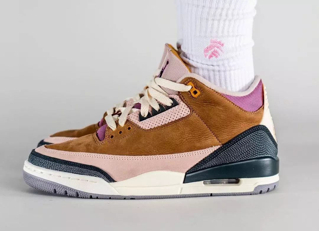 Air Jordan 3 Winterized Archaeo Brown DR8869-200 Tarehe ya Kutolewa Miguu