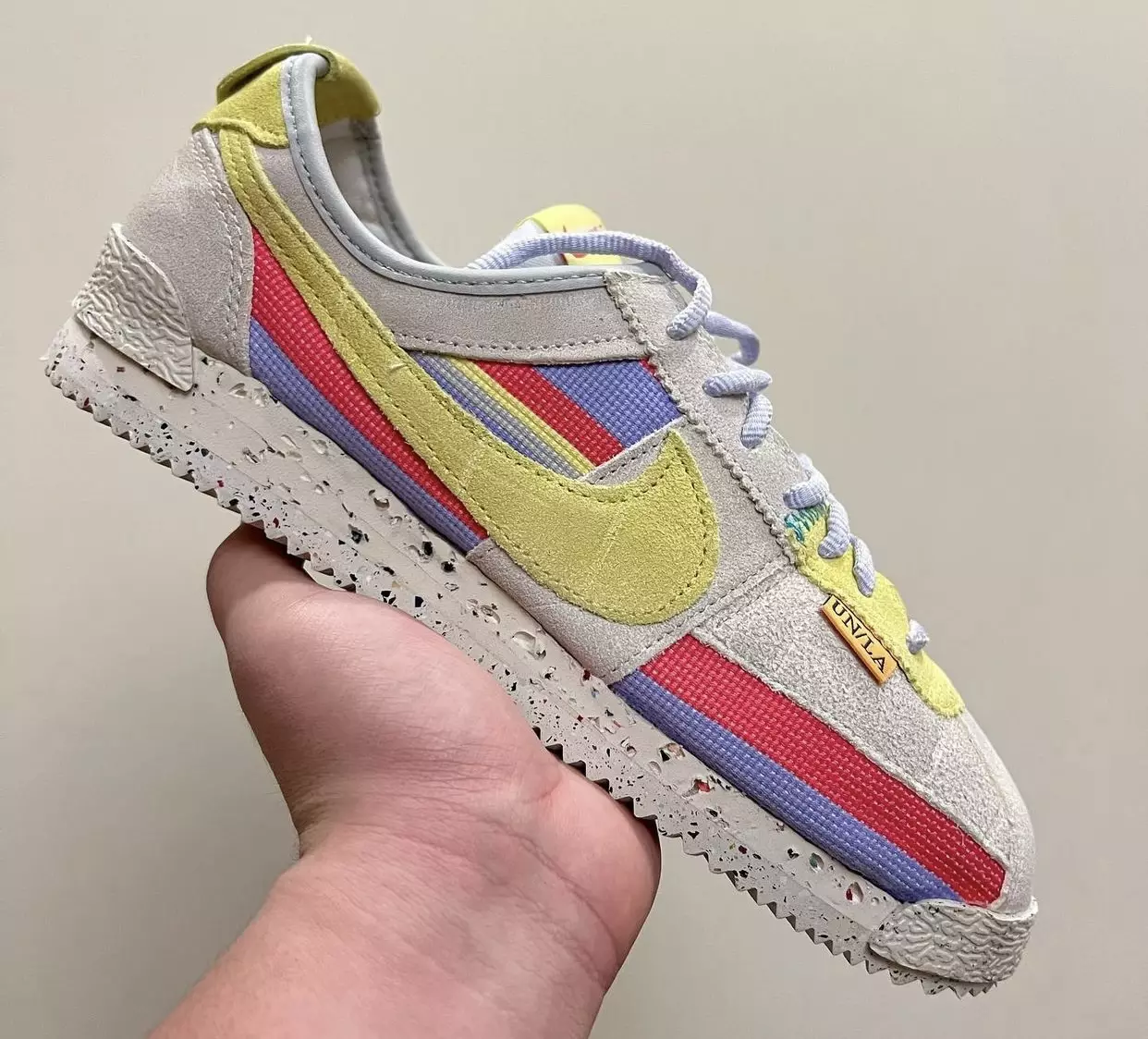 Data de lançamento da Union Nike Cortez Sail Yellow