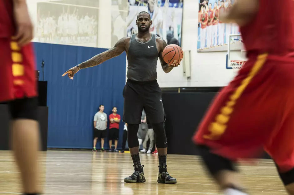 LeBron James Nike LeBron Soldier 10 Camo Kina