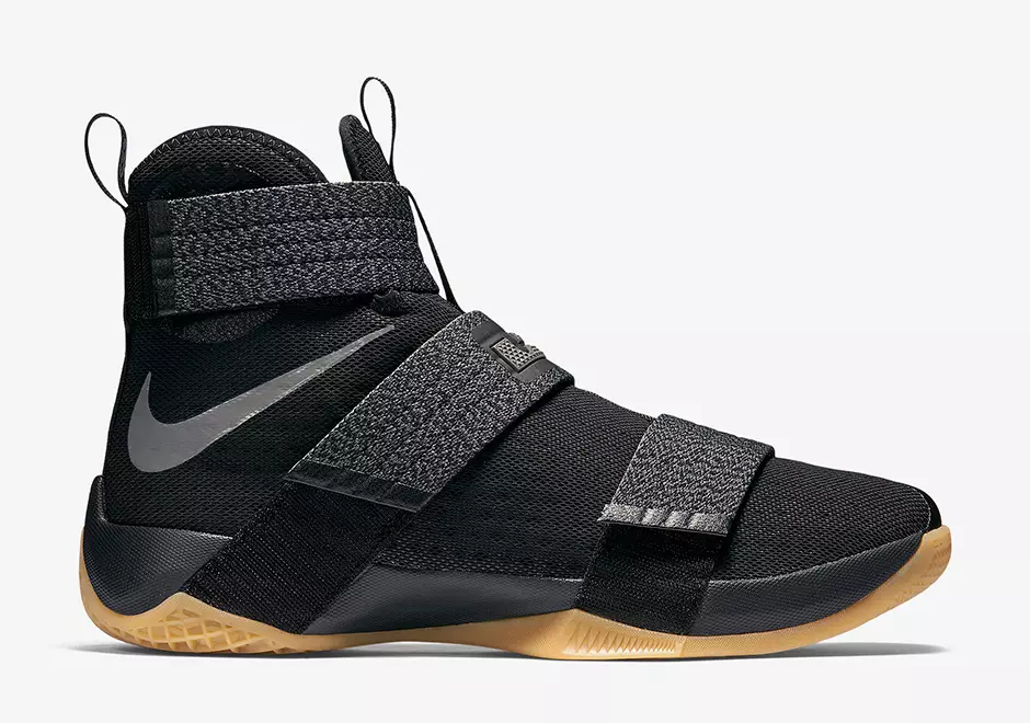 Nike Zoom LeBron Soldier 10 црни гуми за џвакање се стремиме кон величина