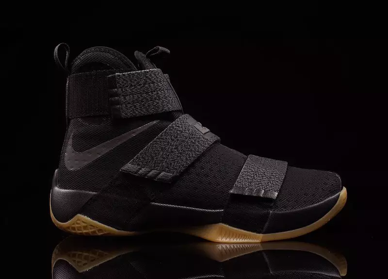 LeBron Soldier 10 Black Gum