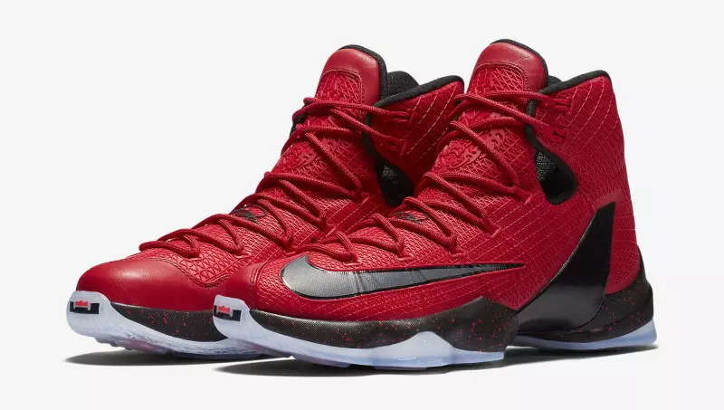 Oferta Nike de 1 miliard LeBron James