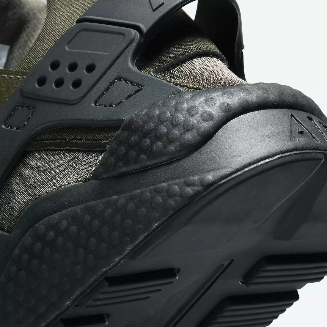 Nike Air Huarache Cordura Cargo Kaki DO6703-300 Data e Lëshimit