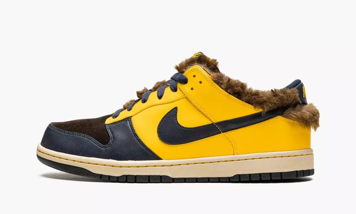 Nike Dunk Low Teen Wolf 325007-741 Дата выпуску