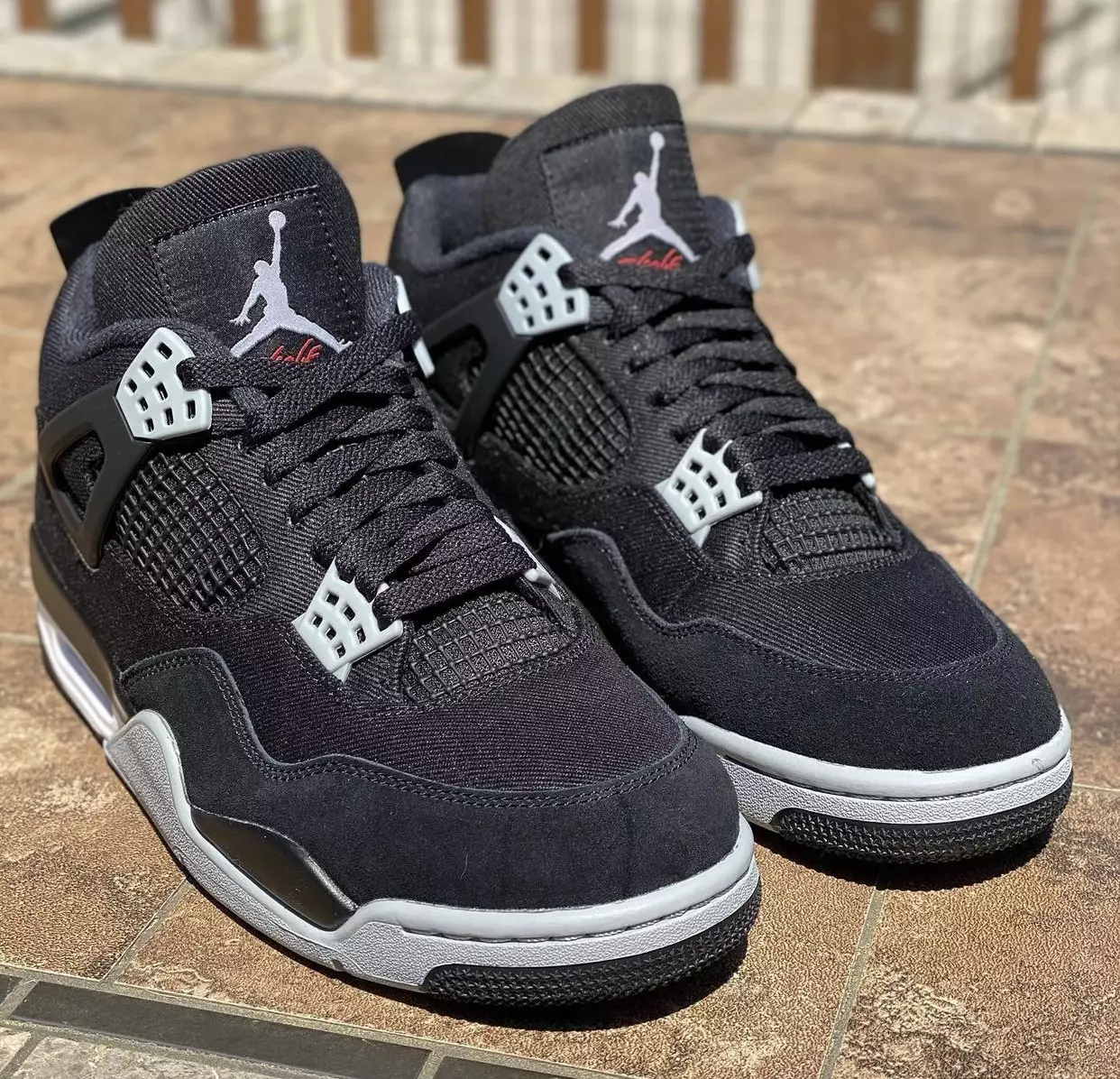 Air Jordan 4 Black Canvas DH7138-006 Väljalaskekuupäev Hinnakujundus