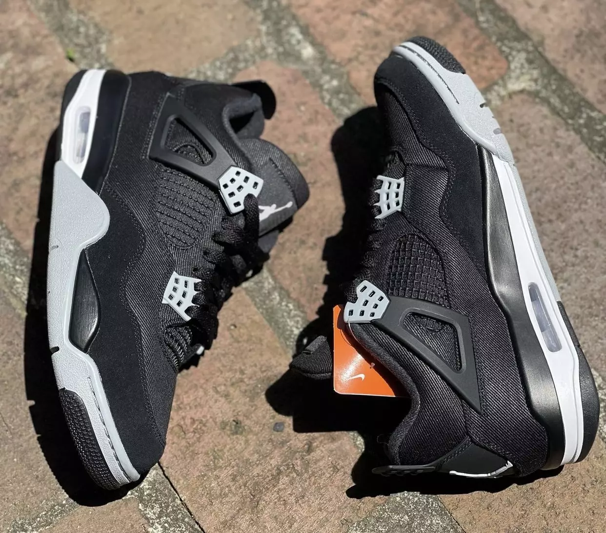 Air Jordan 4 Zwart Canvas DH7138-006 Releasedatum