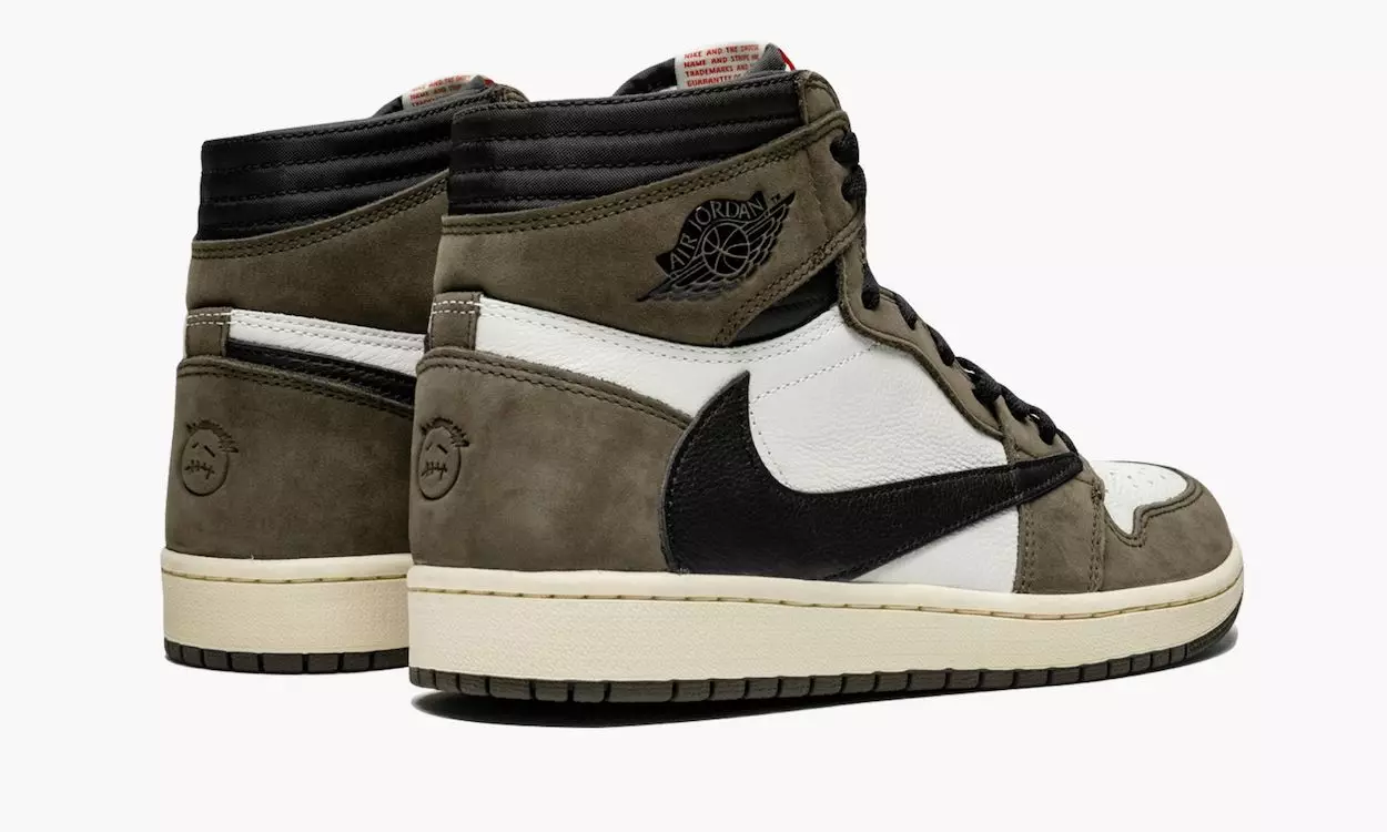 Travis Scott Air Jordan 1 Moka e errët