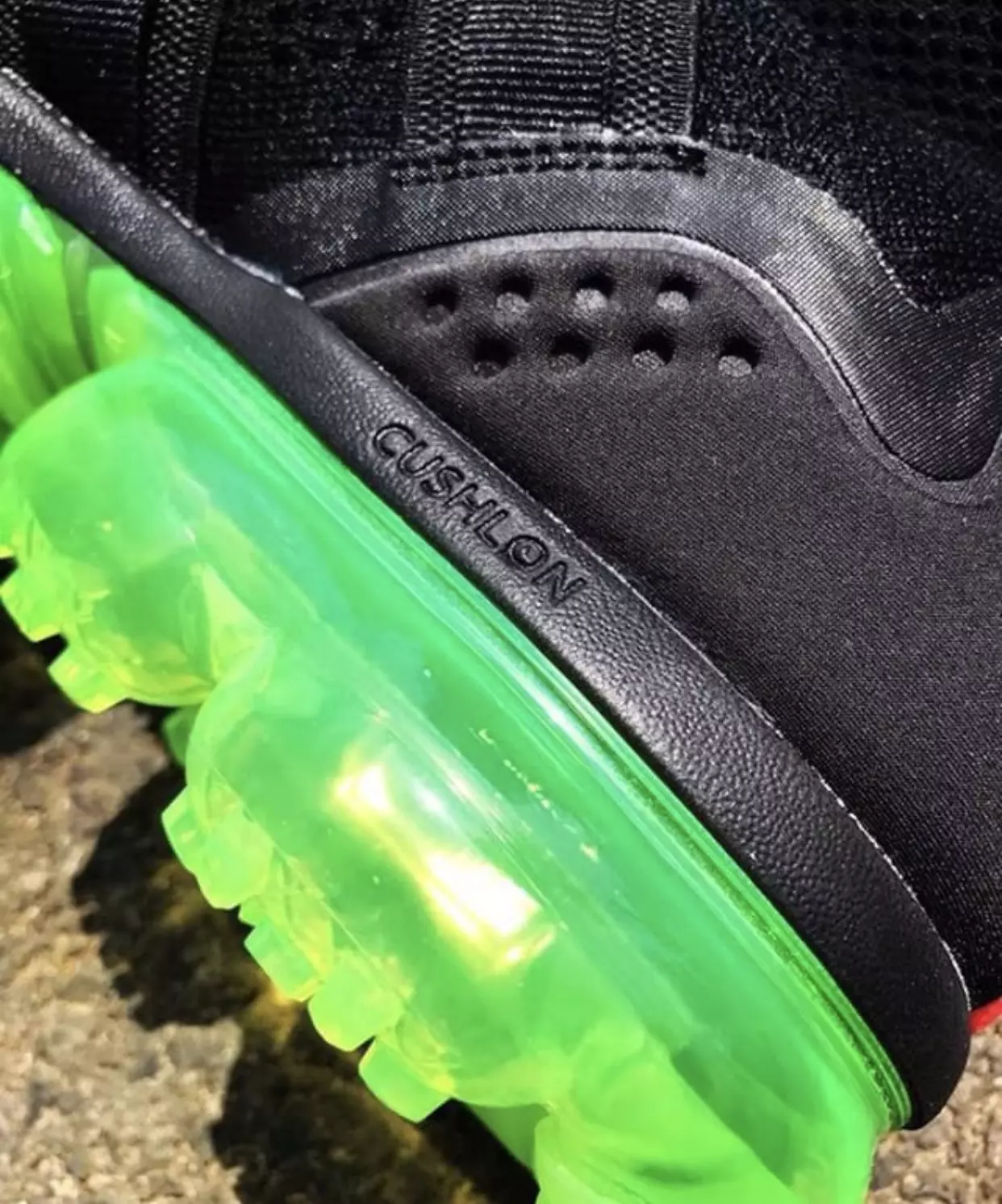 Nike Air VaporMax Utility Black Neon Sole