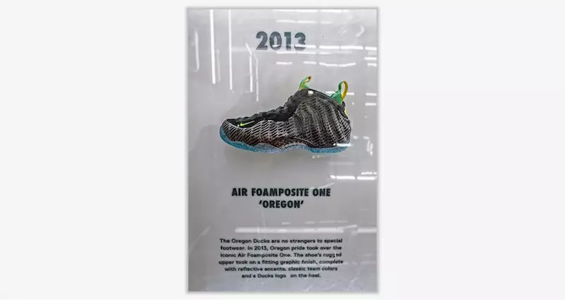 Nike SNKRS Nike Air Foamposite ရွှေရောင်လေ