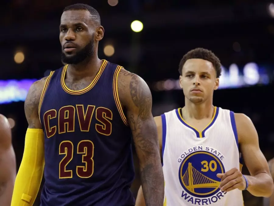 Steph Curry LeBron James İdman ayaqqabısı satışı