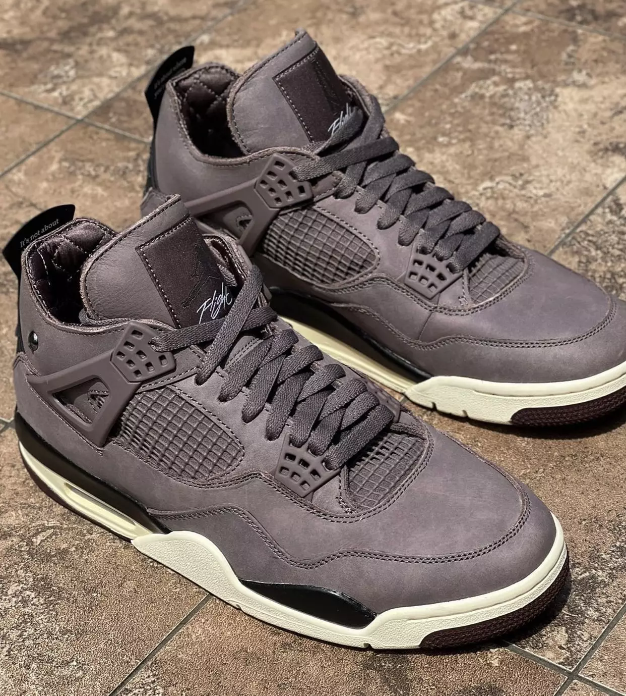 A Ma Maniere Air Jordan 4 Violet Ore DV6773-220 תאריך יציאה 2022