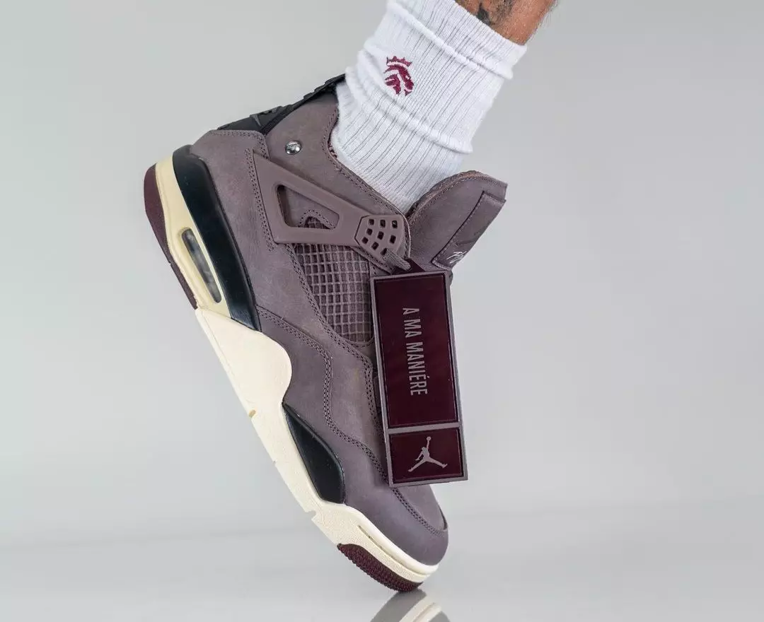 A Ma Maniere Air Jordan 4 Violet Ore DV6773-220 Megjelenés dátuma lábon