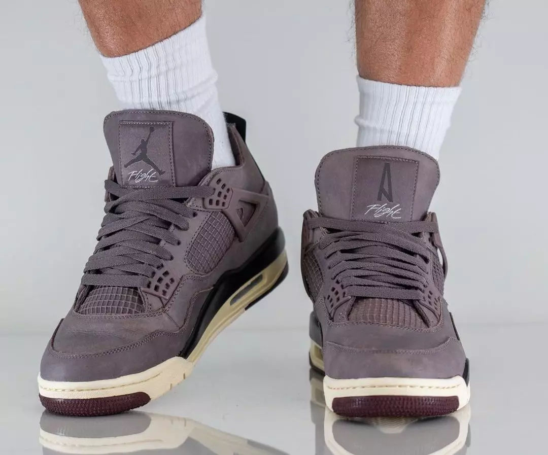 Fényképek lábon az A Ma Maniére x Air Jordan 4-ről 266_7