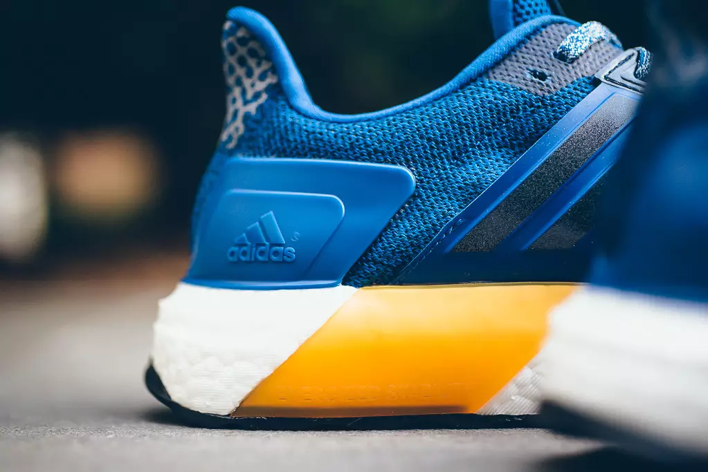 adidas Ultra Boost Azul Laranja Branco