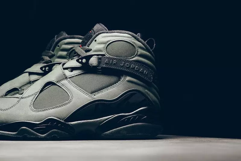 Air Jordan 8 Retro нисэх онгоц