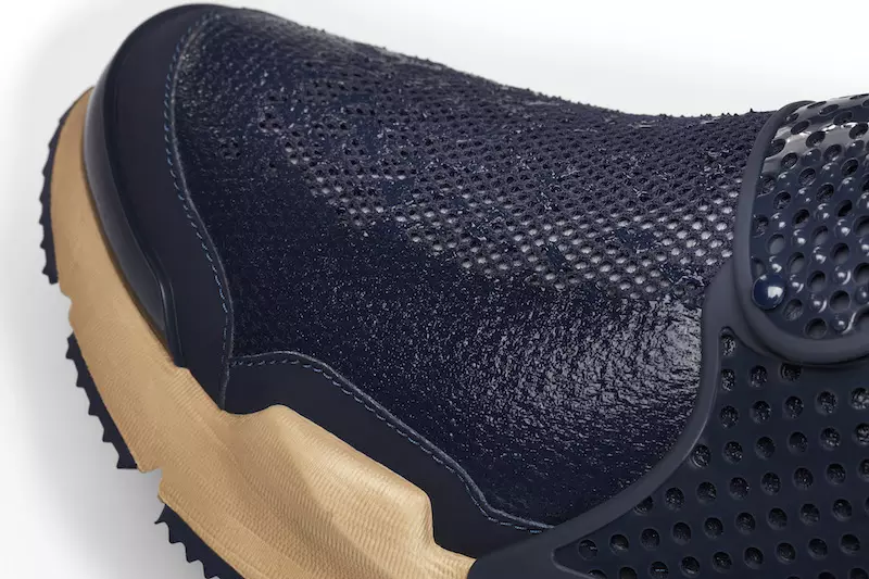 Dáta Eisiúna Oileán Cloch NikeLab Sock Dart