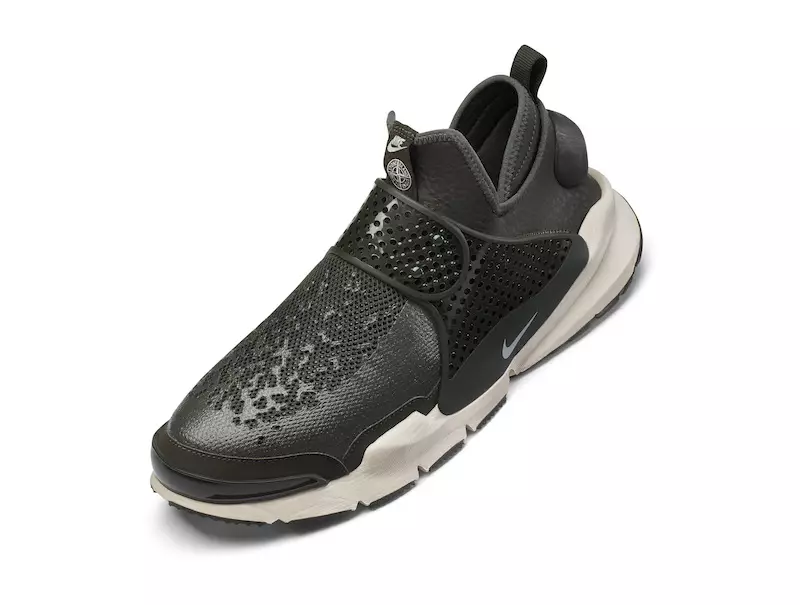 Fecha de lanzamiento de NikeLab Sock Dart Stone Island