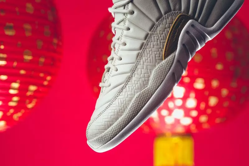 Air Jordan 12 CNY GS Light Orewood Castanho Varsity Vermelho 881428-142