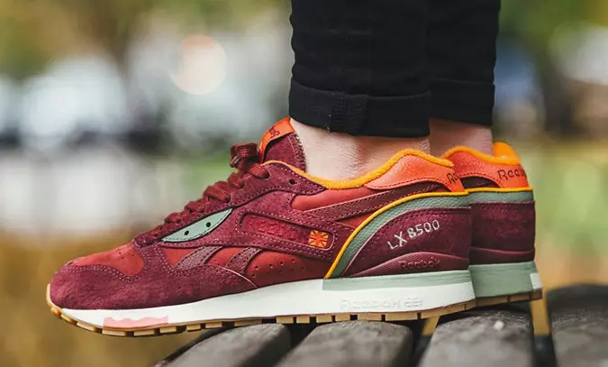 Kasut Pembungkus Reebok LX 8500