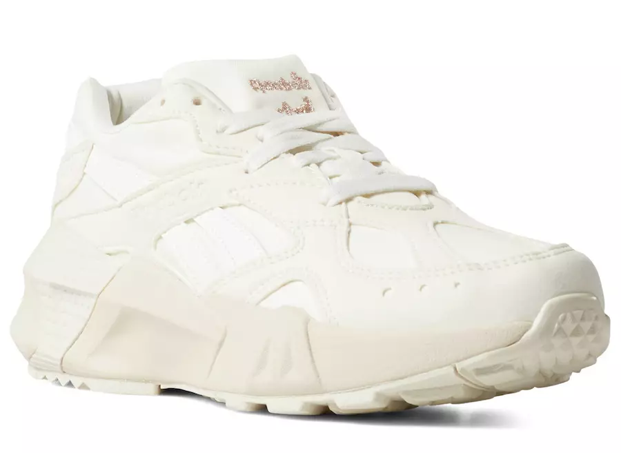 Dáta Eisiúna Dúbailte Reebok Aztrek