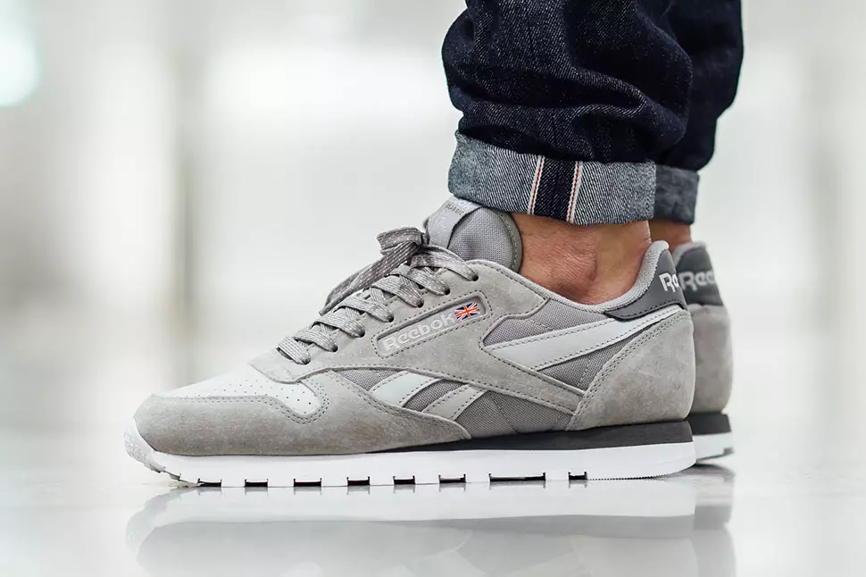 Pacchetto Reebok Classic in pelle tono su tono