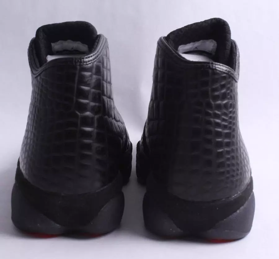 Jordan Horizon Premium შავი კროკი