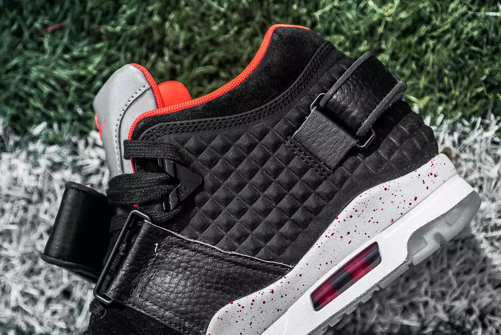 Nike Air Trainer Cruz Black Bright Crimson