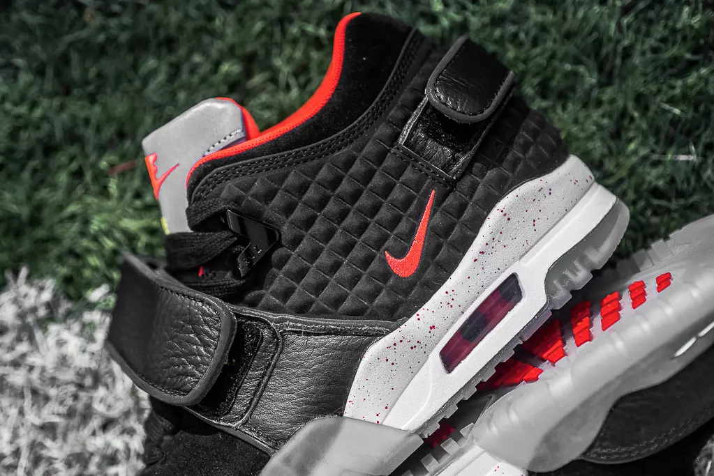 Nike Air Trainer Cruz Black Bright Crimson