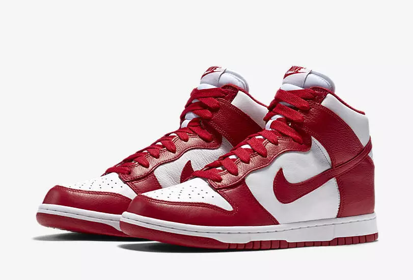 Nike Dunk College Faarwe si richteg zu Ärer Schoul