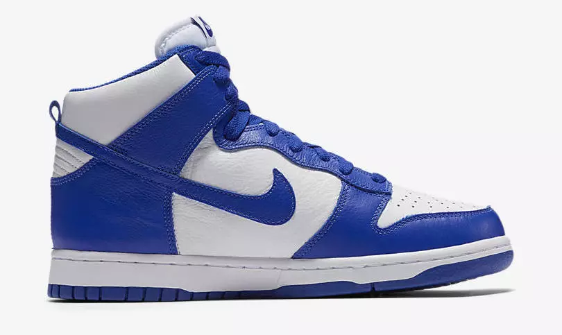 Nike Dunk College Faarwe si richteg zu Ärer Schoul