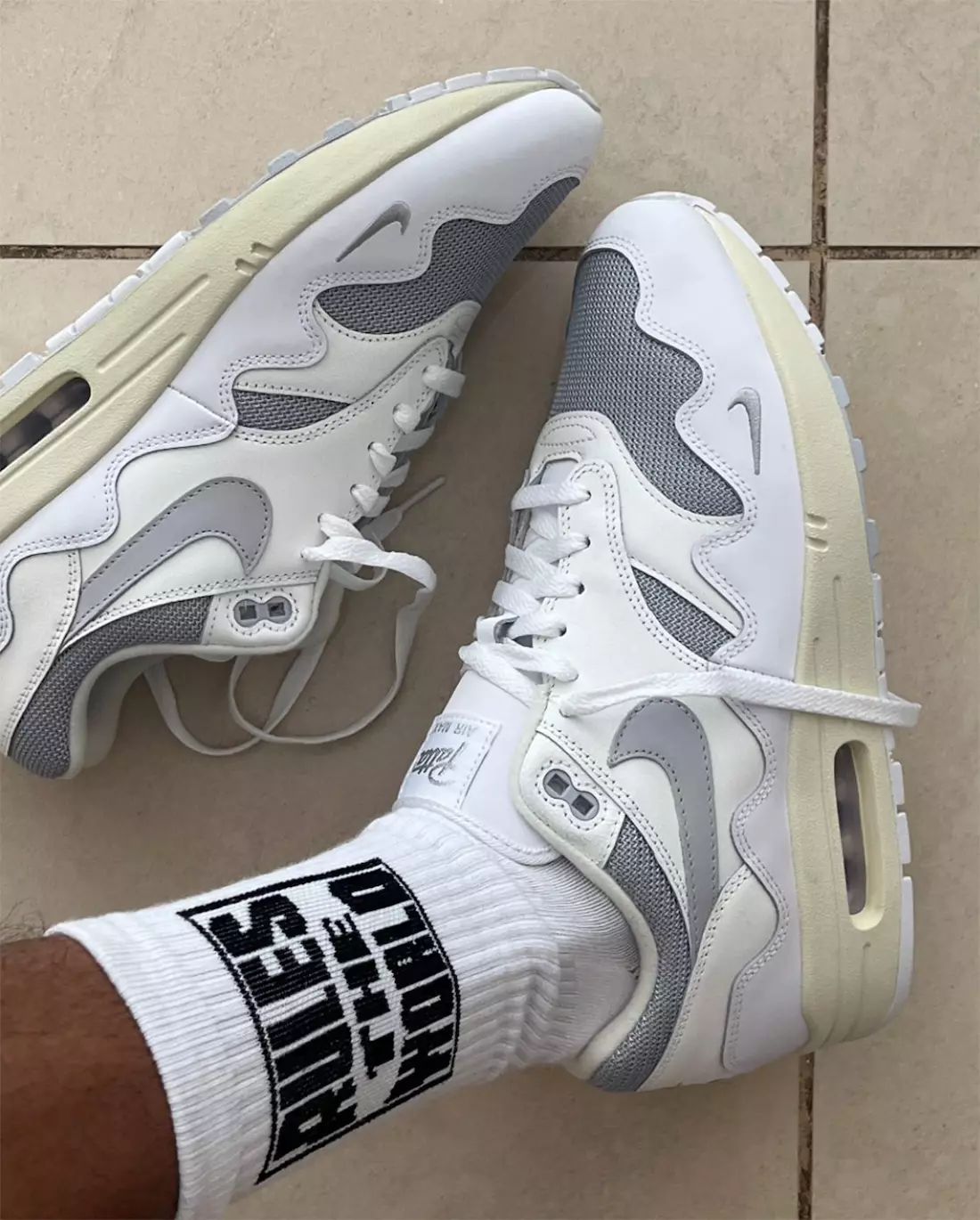 Patta Nike Air Max 1 Vit Grå Utgivningsdatum