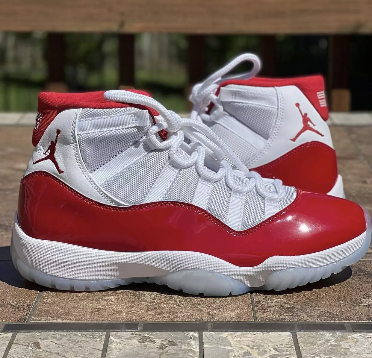 תאריך שחרור 2022 Air Jordan 11 Cherry Varsity Red CT8012-116