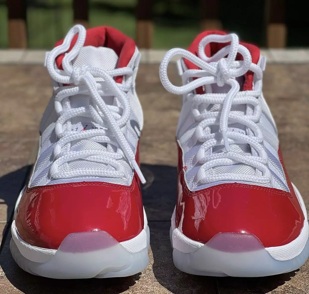 Дата выхода Air Jordan 11 Cherry Varsity Red CT8012-116 2022 года