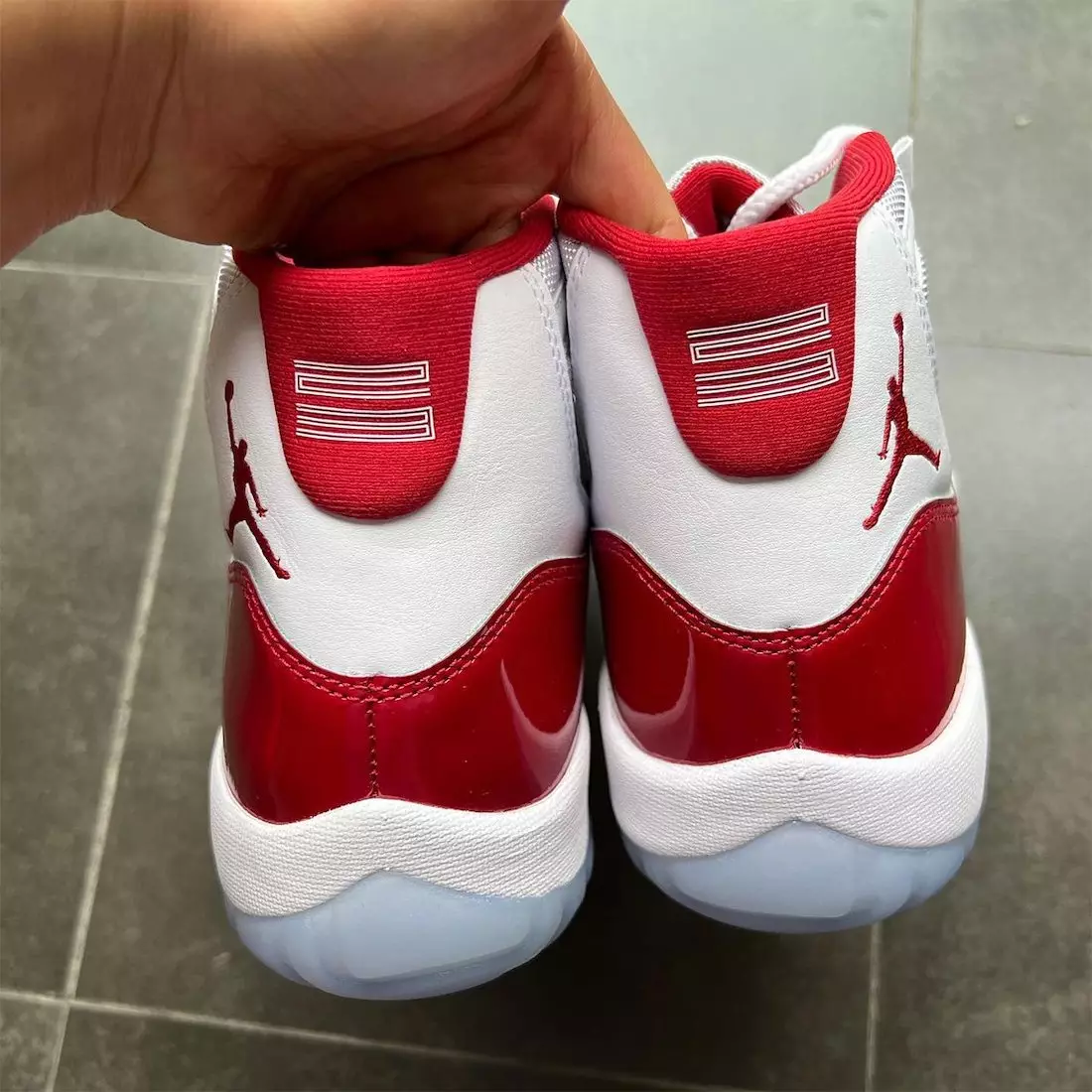 Date de sortie de la Air Jordan 11 Cherry CT8012-116