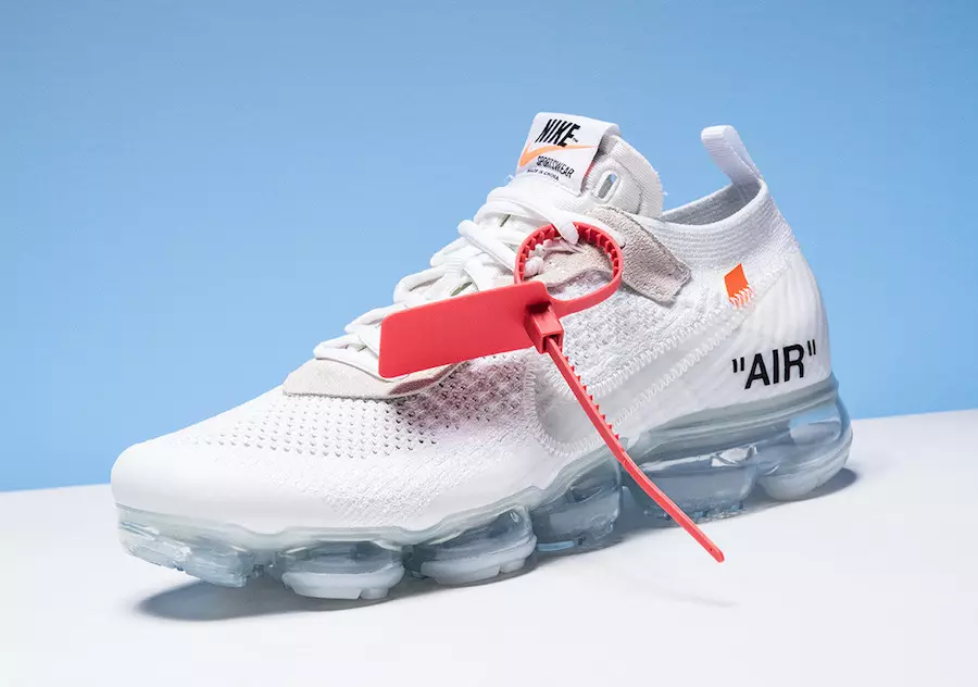 Numărul alb alb Nike VaporMax