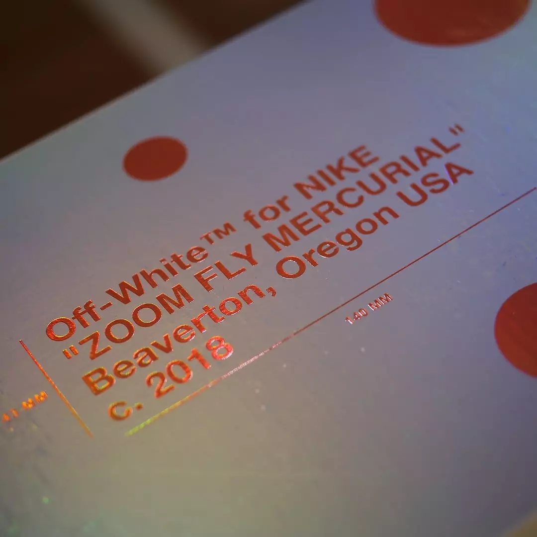 ऑफ-व्हाइट x नाइके ज़ूम फ्लाई मर्क्यूरियल फ्लाईनाइट पैक कैसे करें? 27975_55