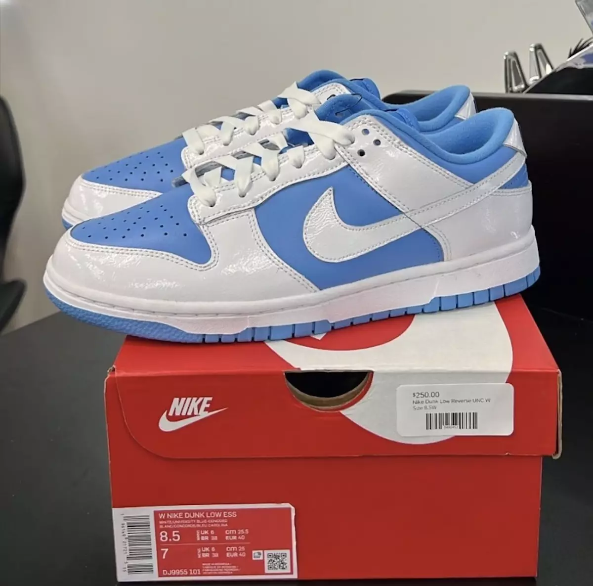 تاريخ إصدار Nike Dunk Low Reverse UNC DJ9955-101