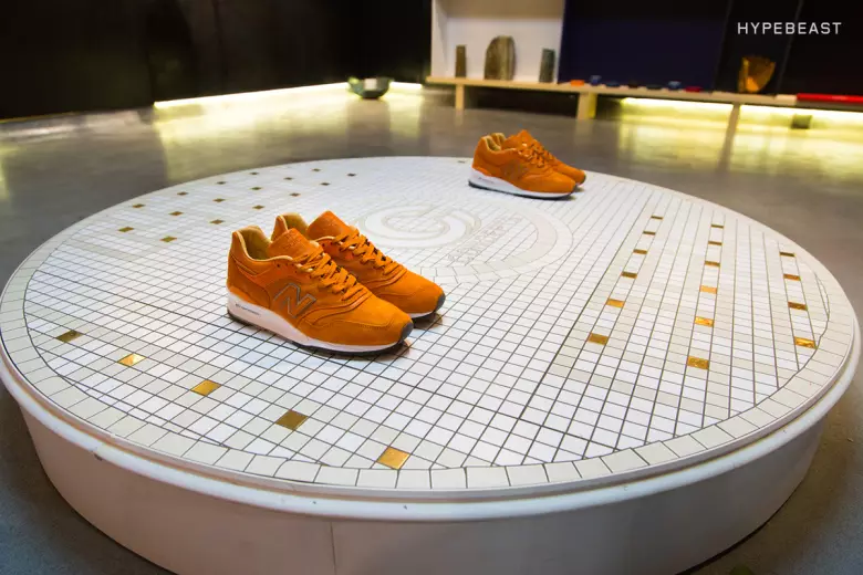 مفاهیم-x-new-balance-made-in-USa-997-luxury-goods-pop-up-store-3