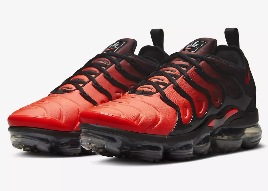 Nike Air VaporMax Plus Röd Svart DZ4857-001 Utgivningsdatum