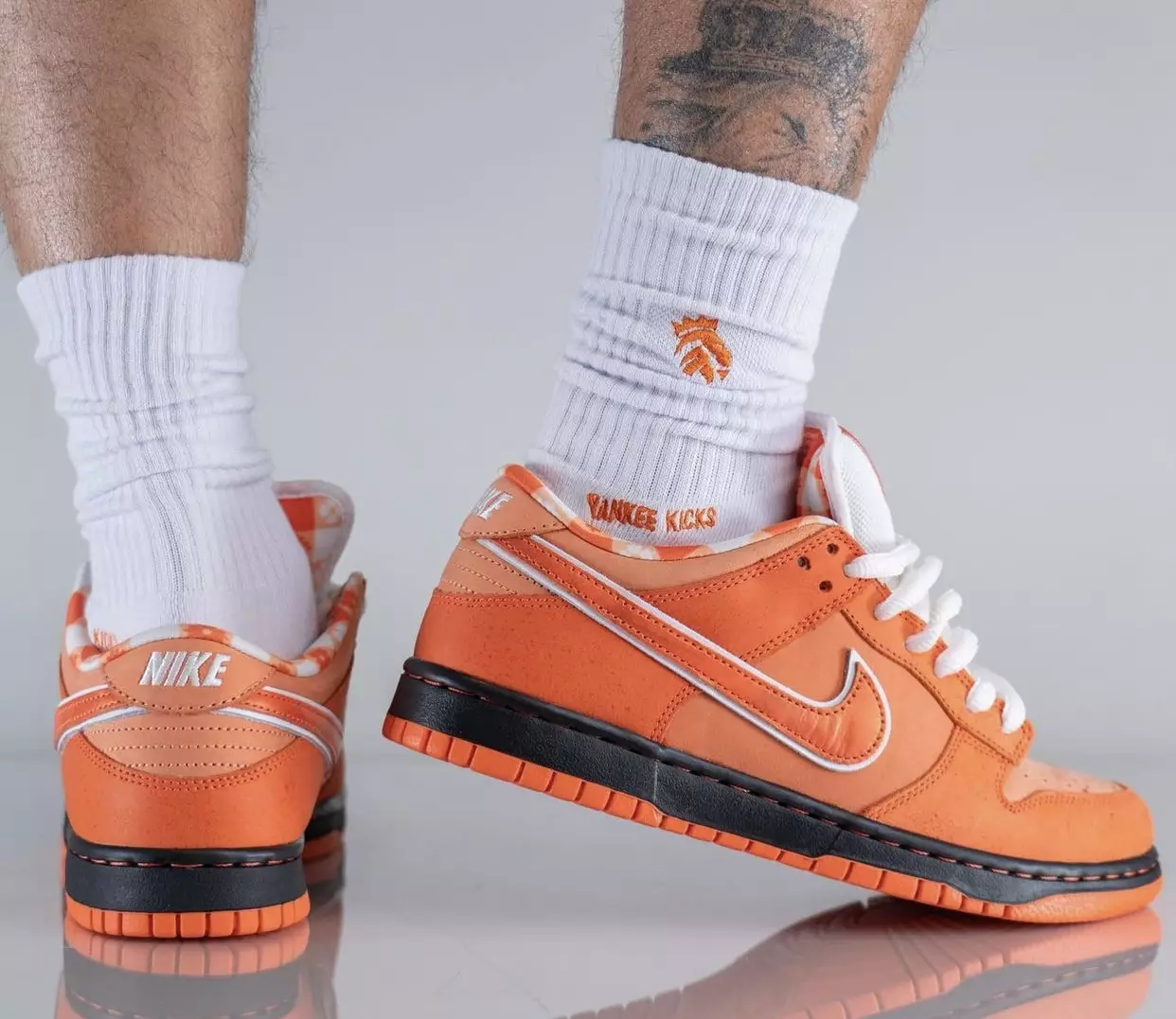 Concepts Nike SB Dunk Low Orange Lobster FD8776-800 تاریخ انتشار روی پا