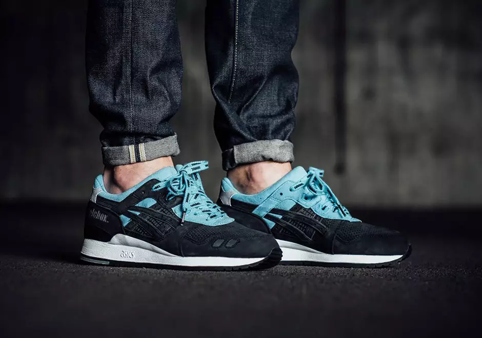 Solebox x ASICS Gel Lyte III ブルー カーペンター ビー