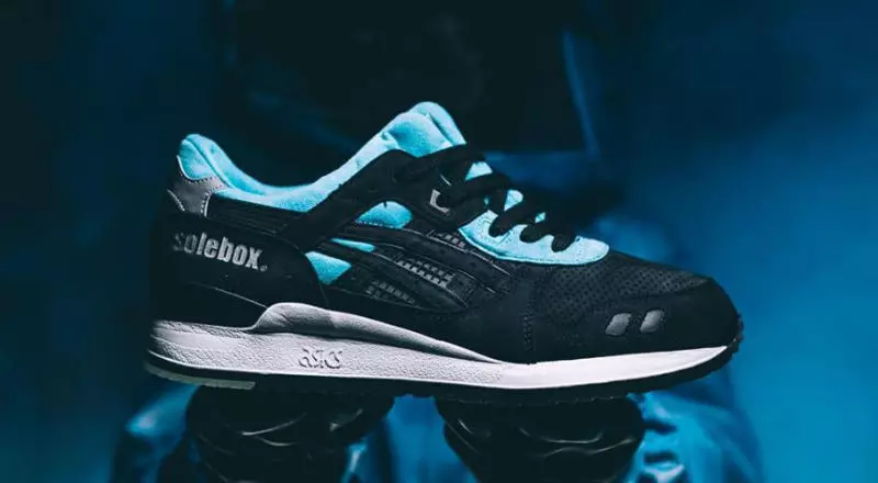 Solebox ASICS Gel Lyte III အပြာရောင် Carpenter Bee